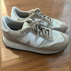 New Balance Cream and White 237 Sneakers Womens 11 men’s 9.5